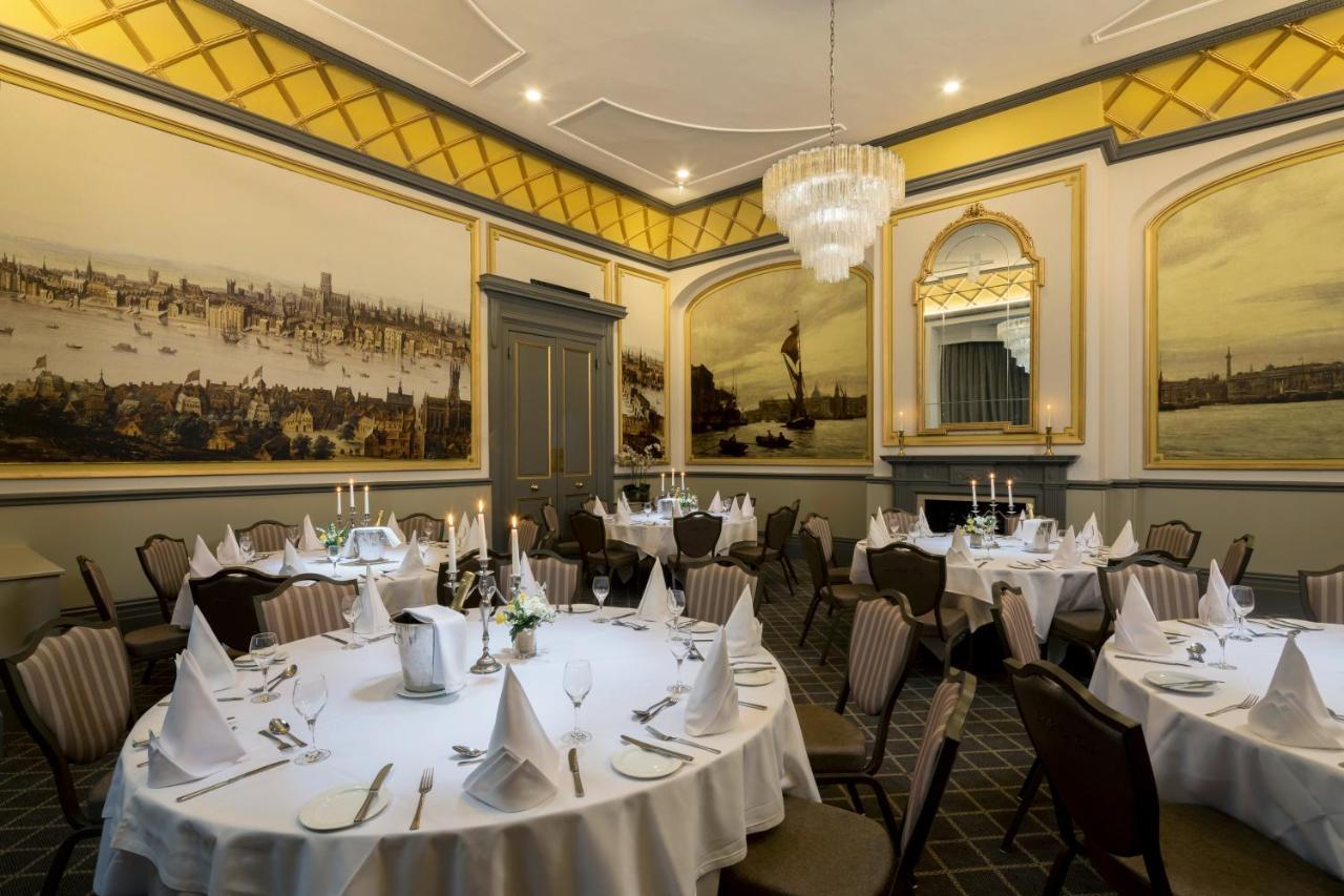 Oatlands Park Hotel Weybridge Buitenkant foto