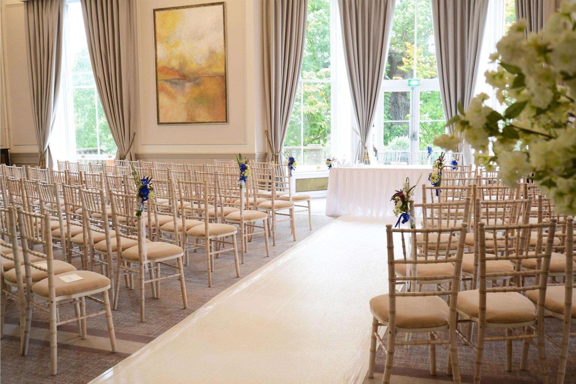 Oatlands Park Hotel Weybridge Buitenkant foto