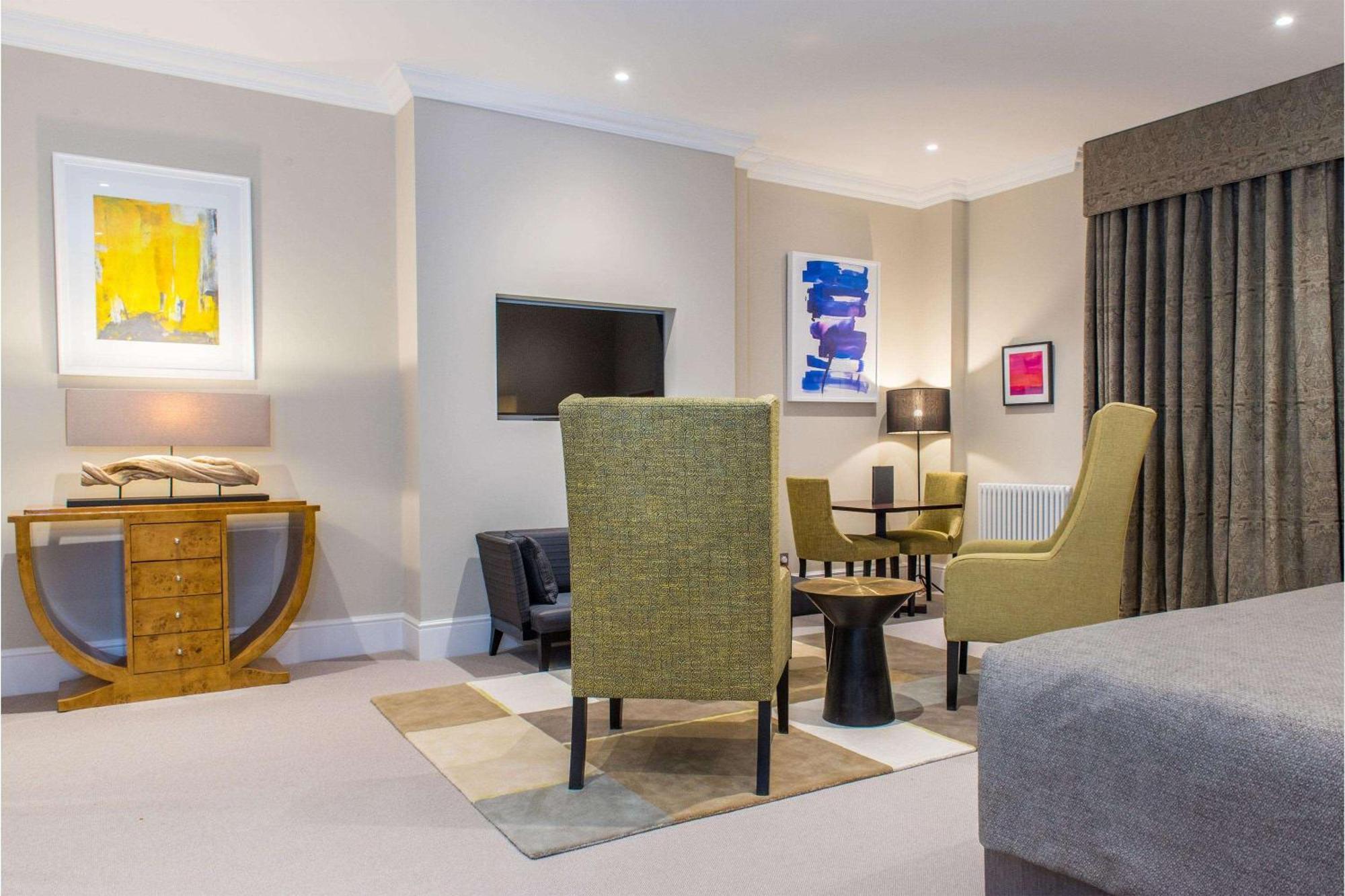 Oatlands Park Hotel Weybridge Buitenkant foto