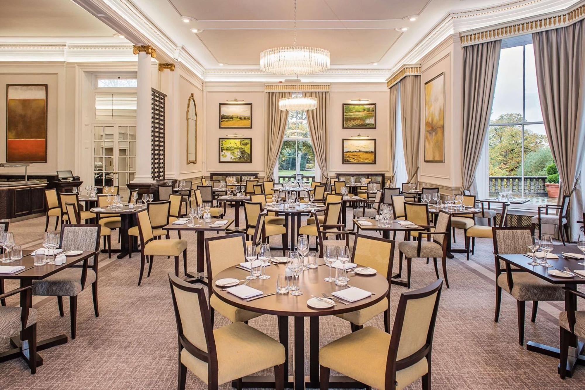 Oatlands Park Hotel Weybridge Buitenkant foto